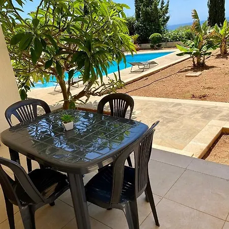 Cozy 2 Bdr House With Panoramic Sea Views Вилла Пейя