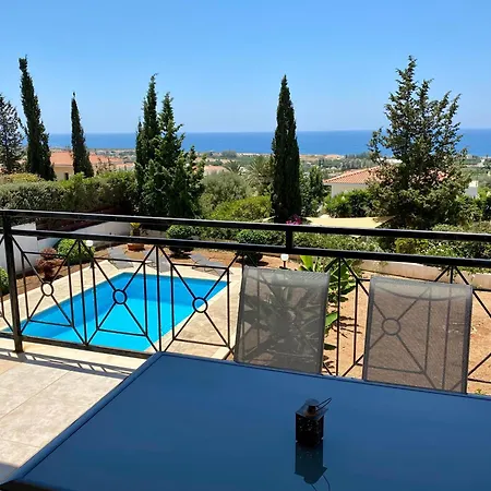 Вилла Cozy 2 Bdr House With Panoramic Sea Views *
